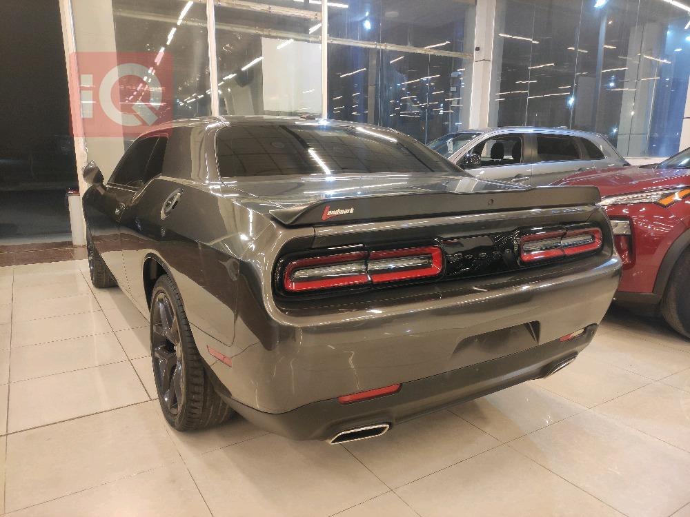 Dodge Challenger